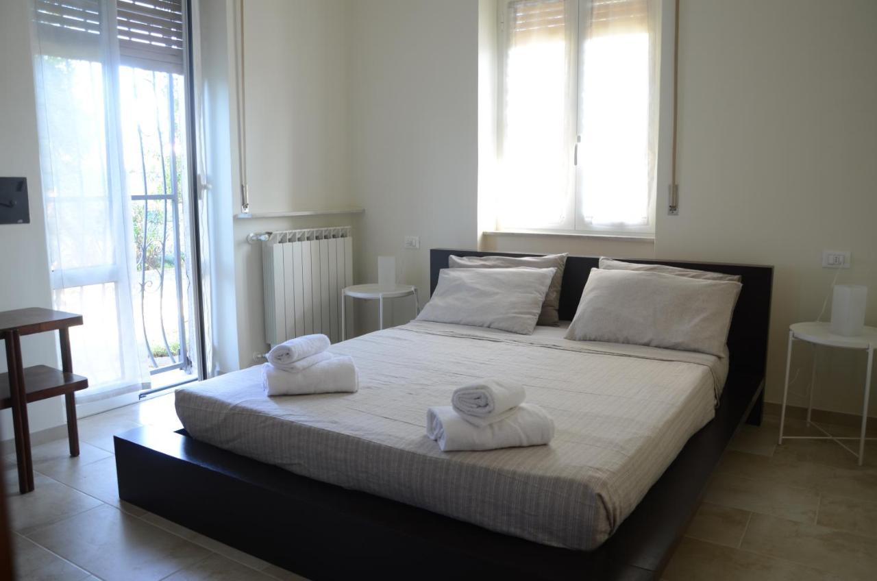 אלבניה Calicantus Bed And Breakfast מראה חיצוני תמונה